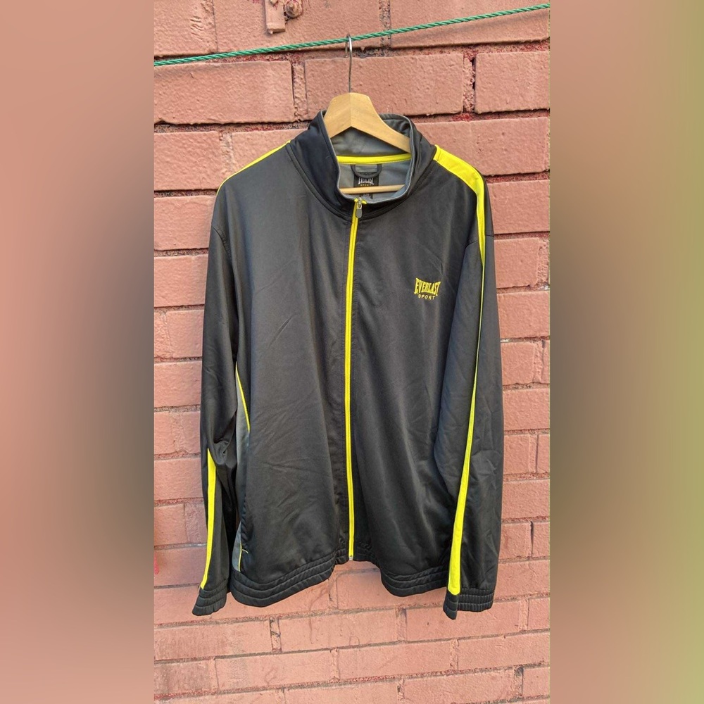 Everlast Black Jacket with Yellow Zipper